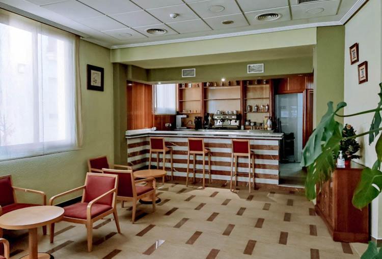 Hostal Plaza Mayor Торрехон-де-Ардос Экстерьер фото
