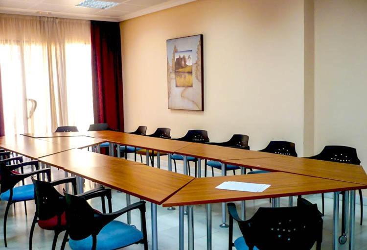 Hostal Plaza Mayor Торрехон-де-Ардос Экстерьер фото